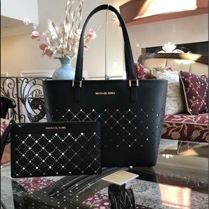 Black & Gold Michael Kors Carry All Tote & Wallet